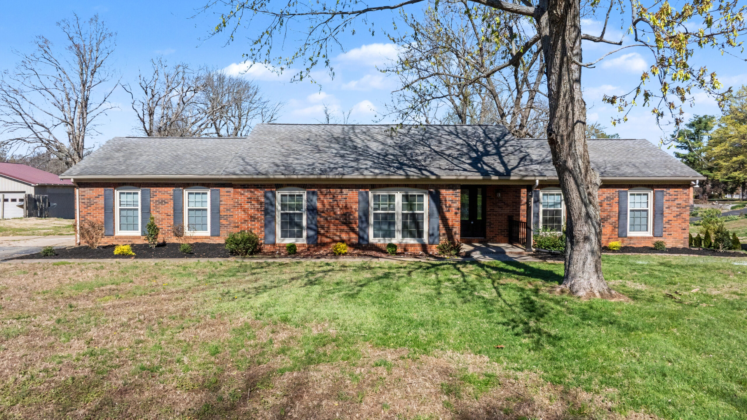215 Jacklin Drive Madisonville, KY 42431